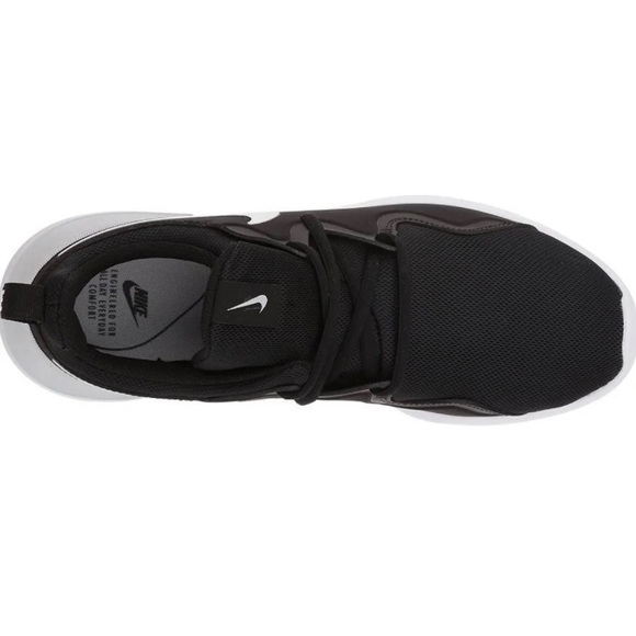 Nike Women’s Tessen Running Shoe - Picture 3 of 8